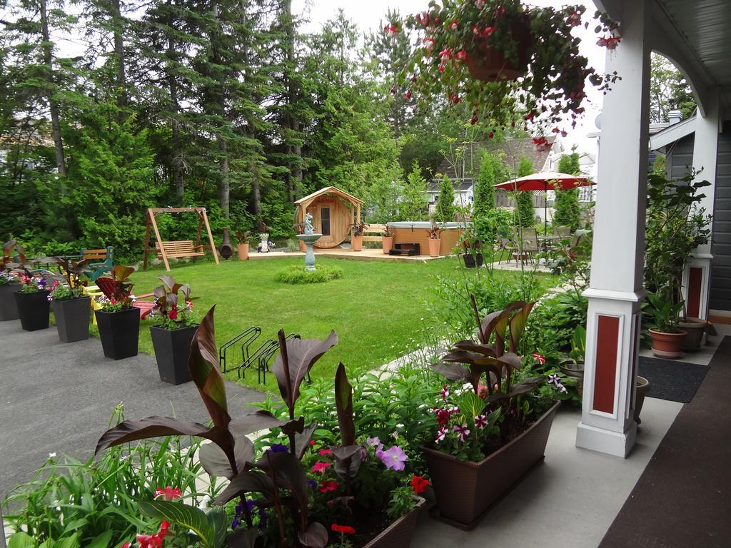 Hotel Saint-Donat Екстериор снимка